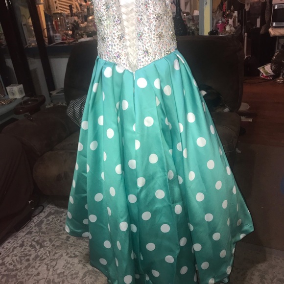 Pageant Dress - Picture 5 of 5